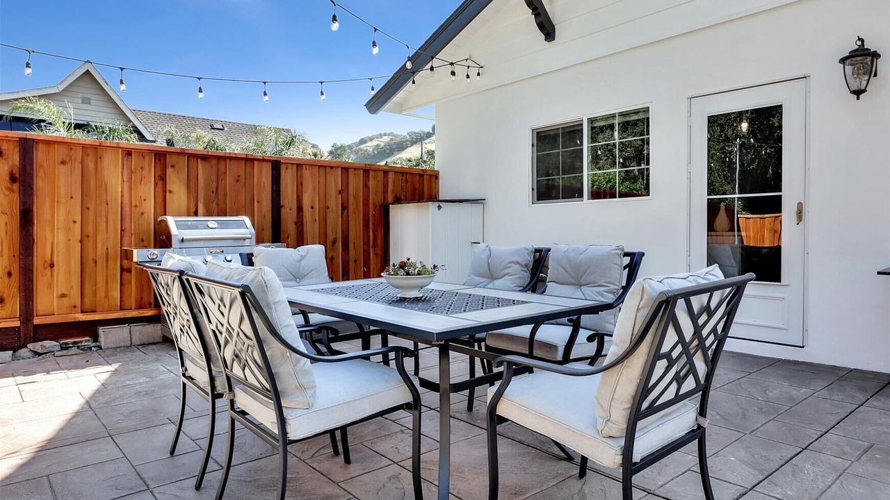 Photo of Outdoor in Castro Valley