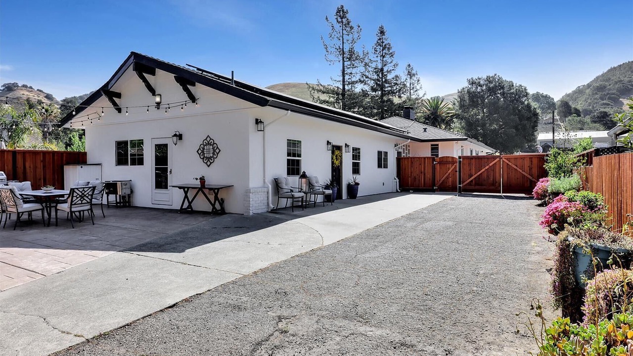 Photo of Outdoor in Castro Valley