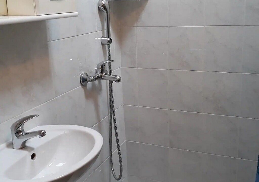 Photo of Bathroom in Pile