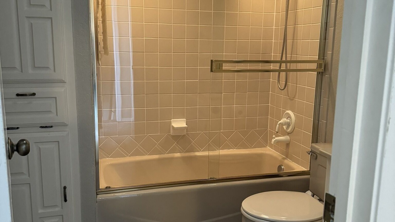 Photo of Bathroom in Tool