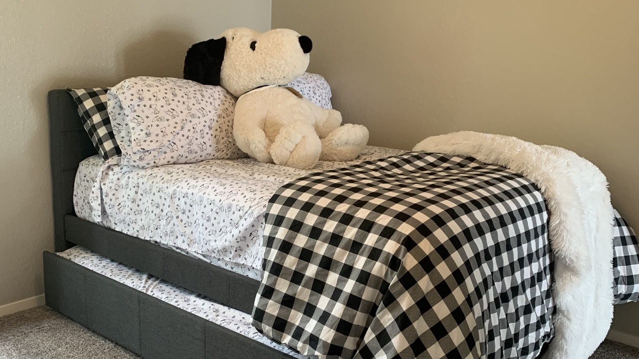 Photo of Bedroom in Tool