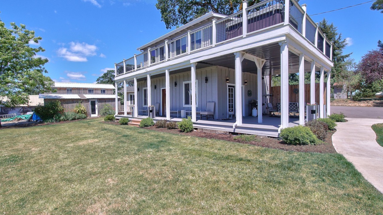 Photo of Outdoor in Carlton