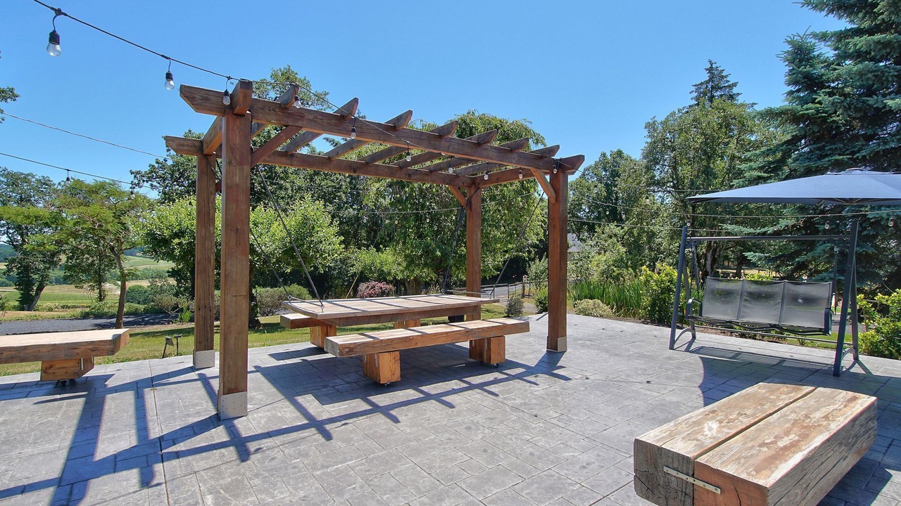 Photo of Others in Carlton