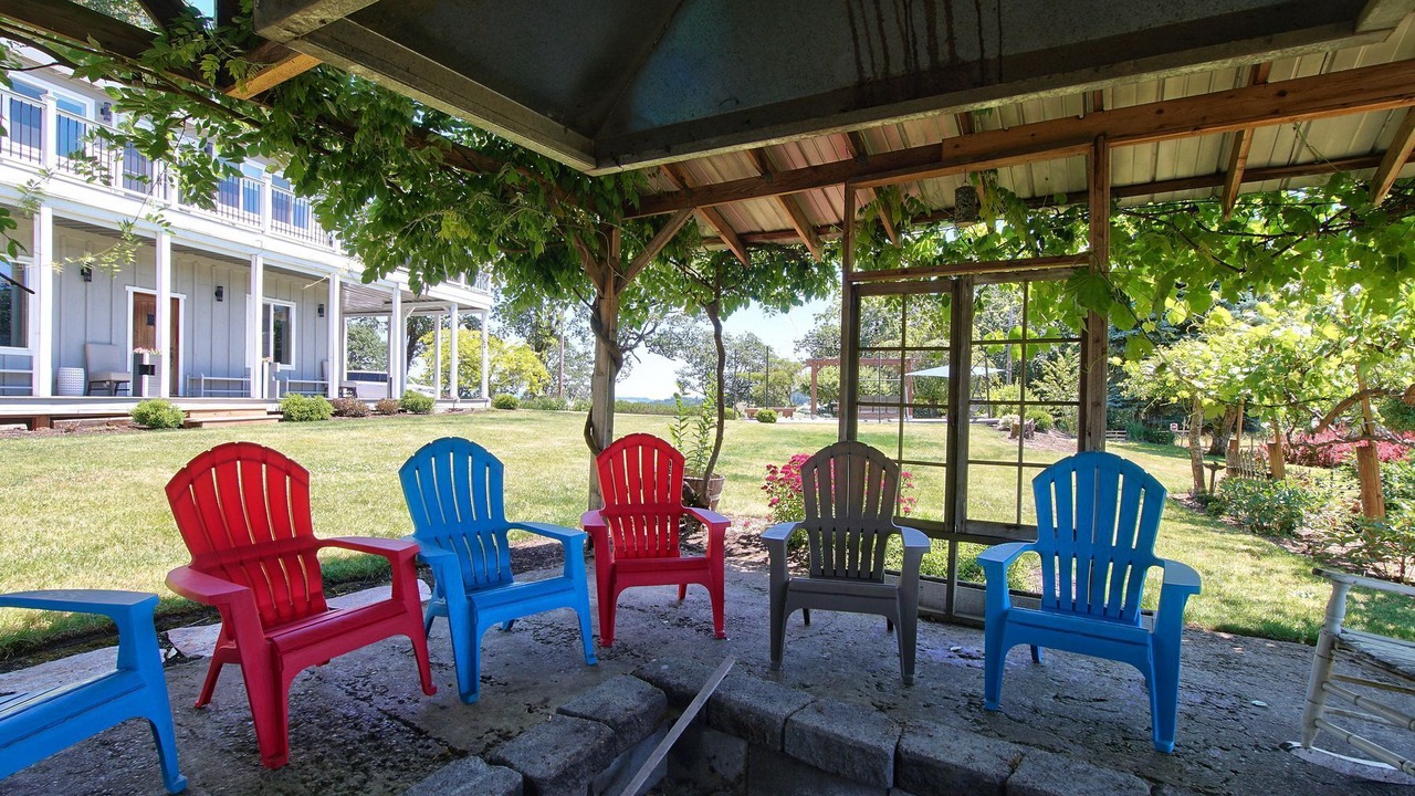 Photo of Others in Carlton