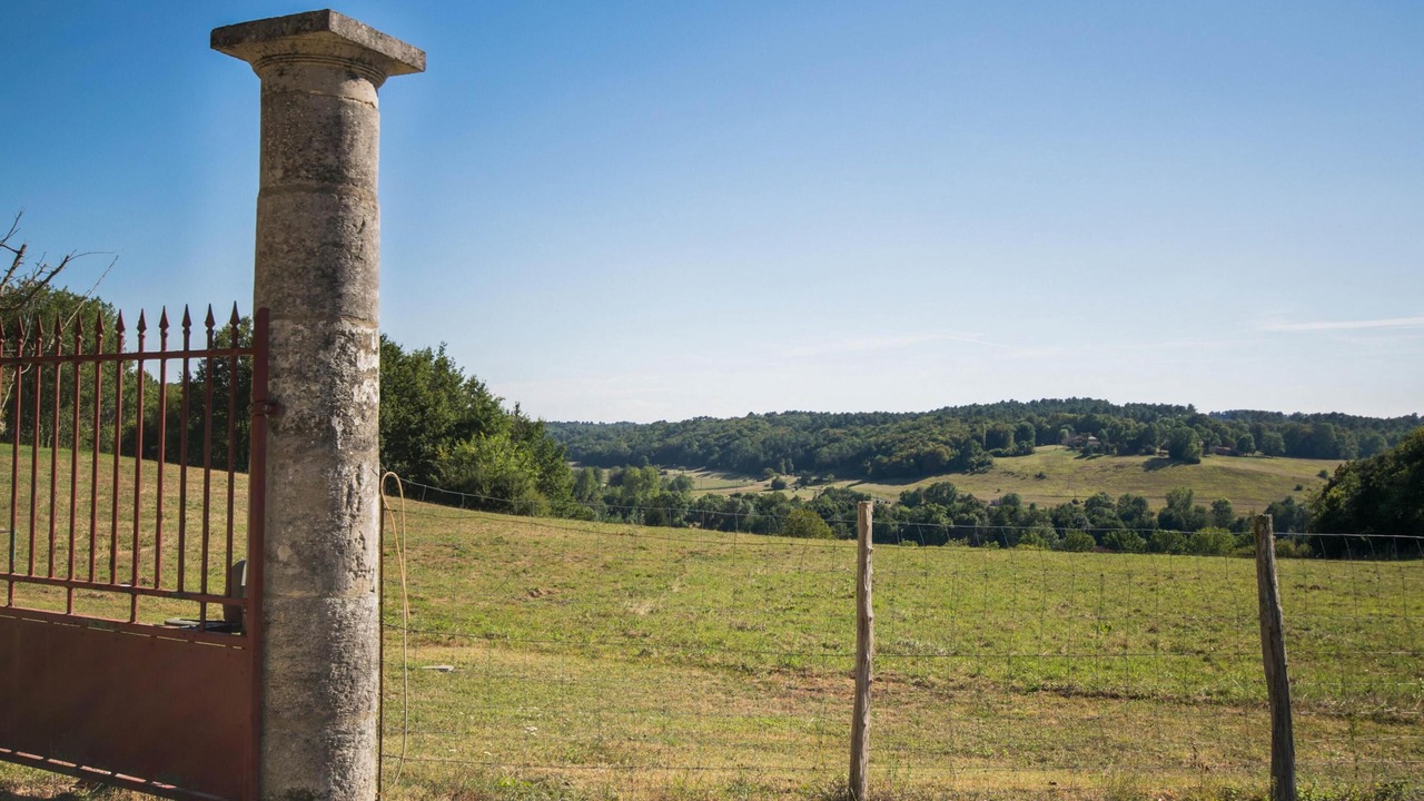 Photo of Others in Issac