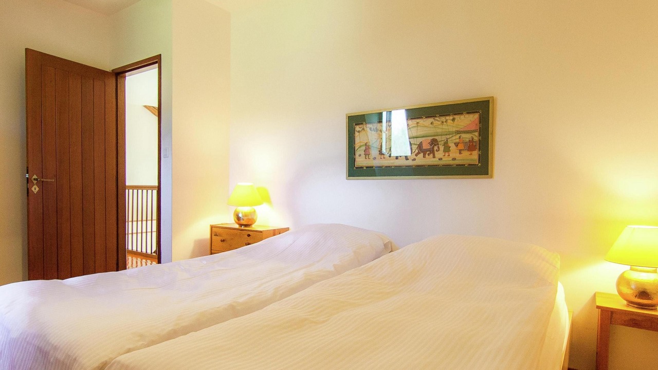 Photo of Others in Issac