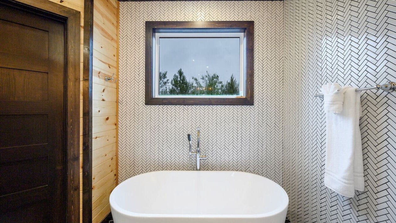 Photo of Bathroom in Broken Bow