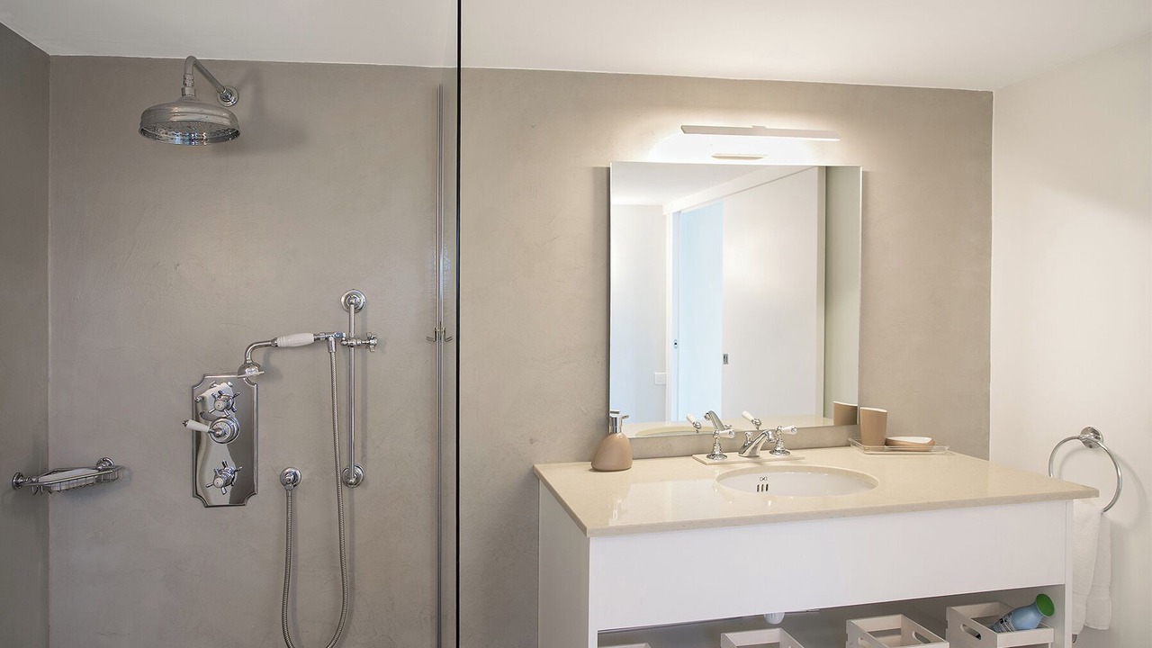 Photo of Bathroom in Les Terres Basses