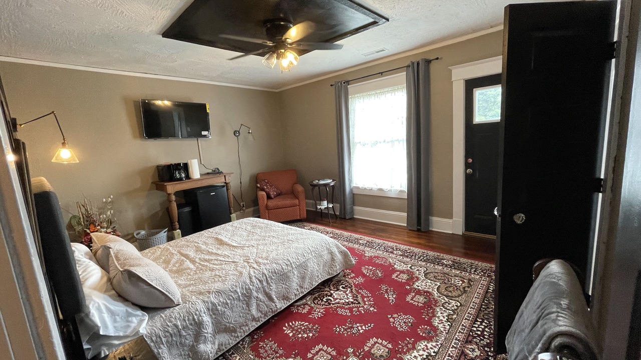 Photo of Bedroom in Walnut Street