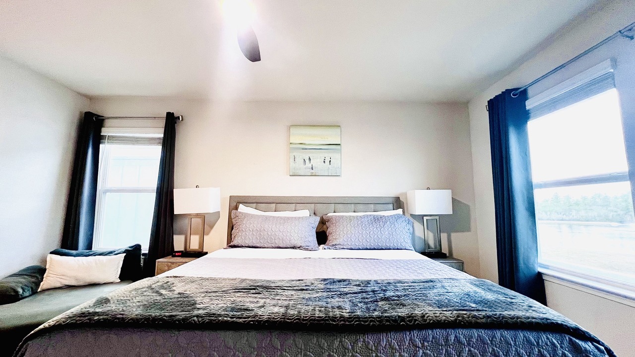 Photo of Bedroom in Upper Grand Lagoon
