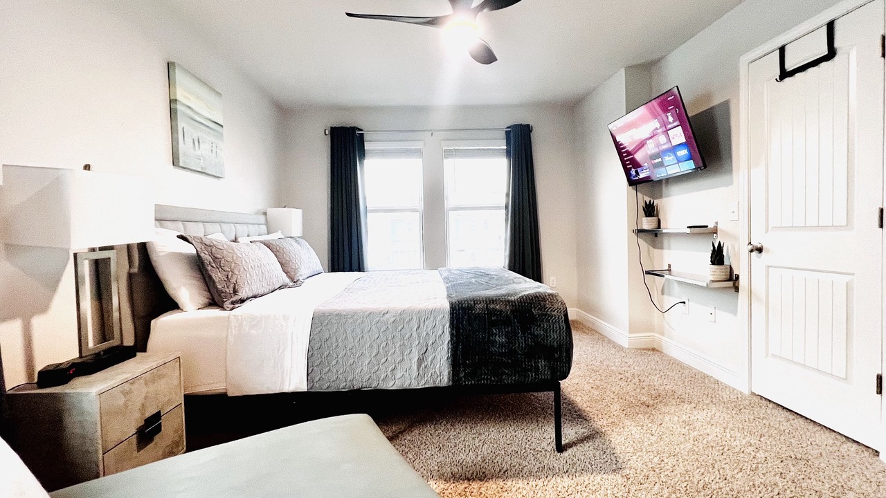 Photo of Bedroom in Upper Grand Lagoon
