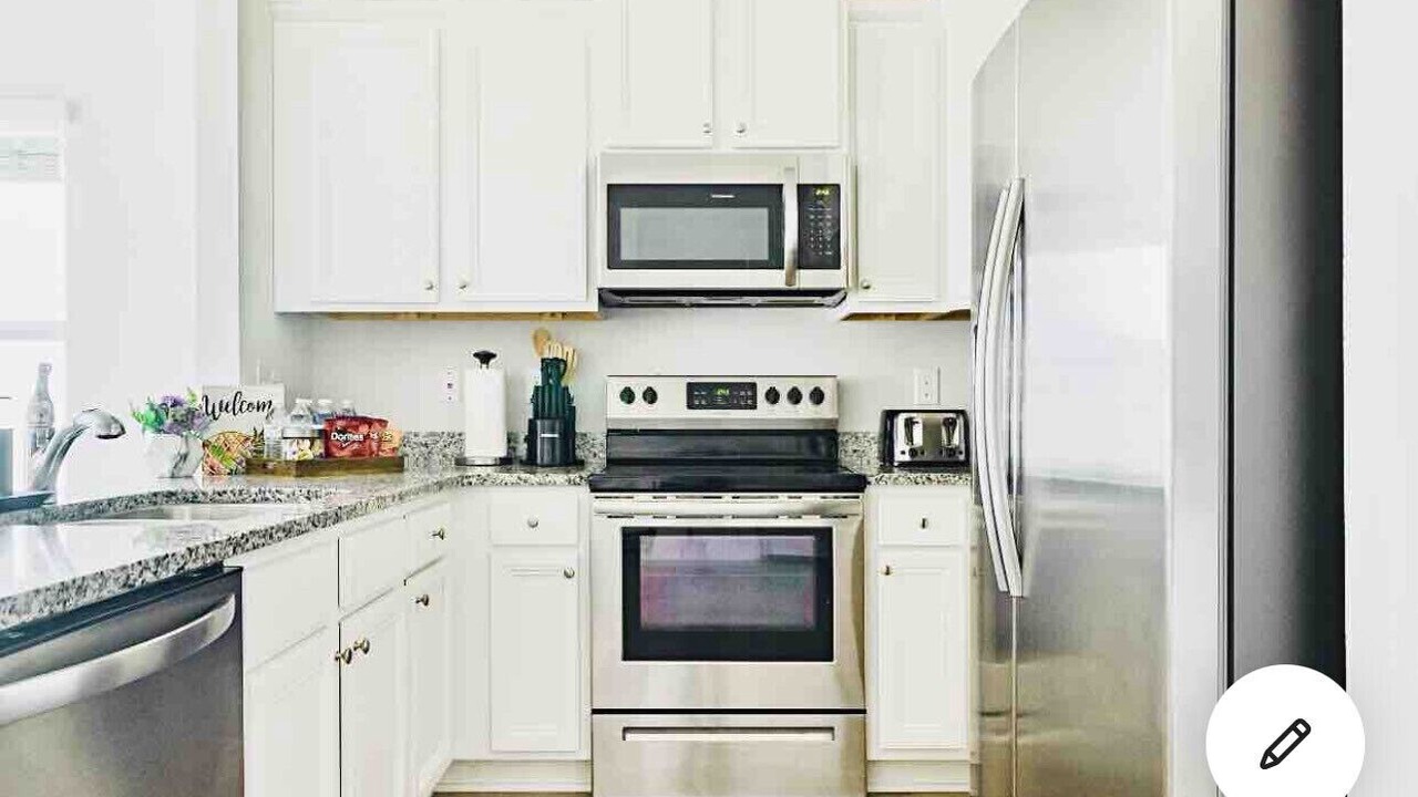 Photo of Kitchen in Upper Grand Lagoon