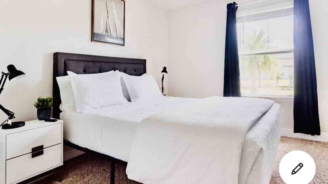 Photo of Bedroom in Upper Grand Lagoon