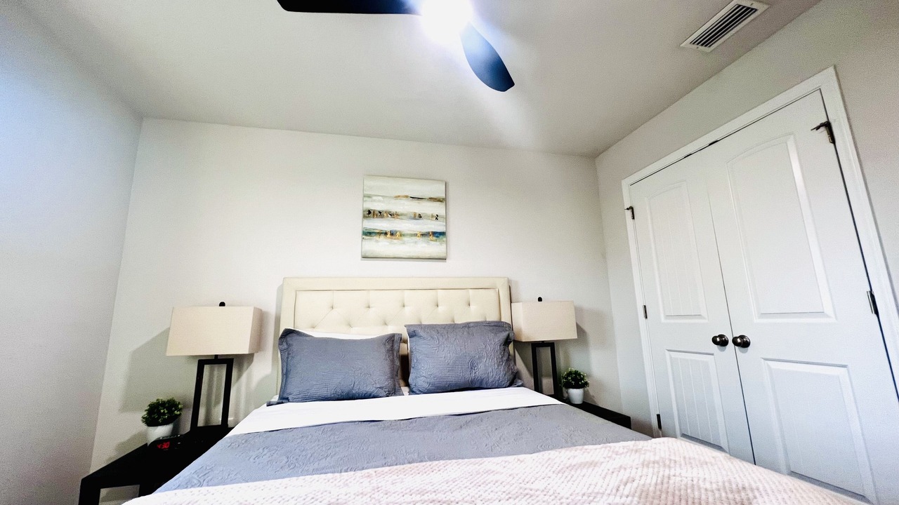 Photo of Bedroom in Upper Grand Lagoon