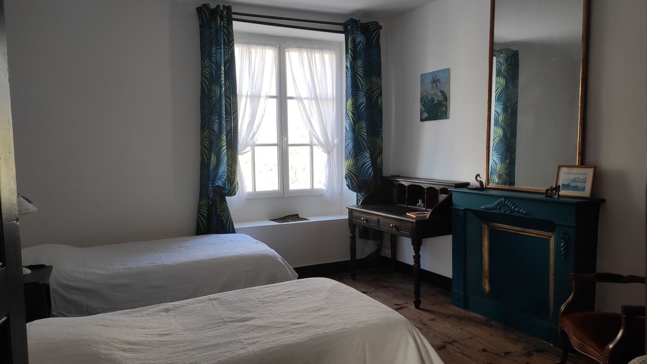 Photo of Bedroom in Behobie