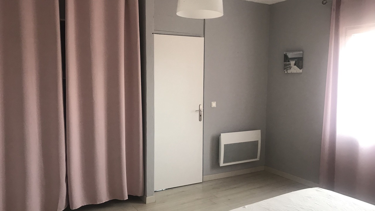 Photo of Bedroom in Sainte-Eulalie-en-Born
