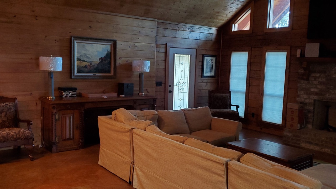 Photo of Livingroom in Woodville