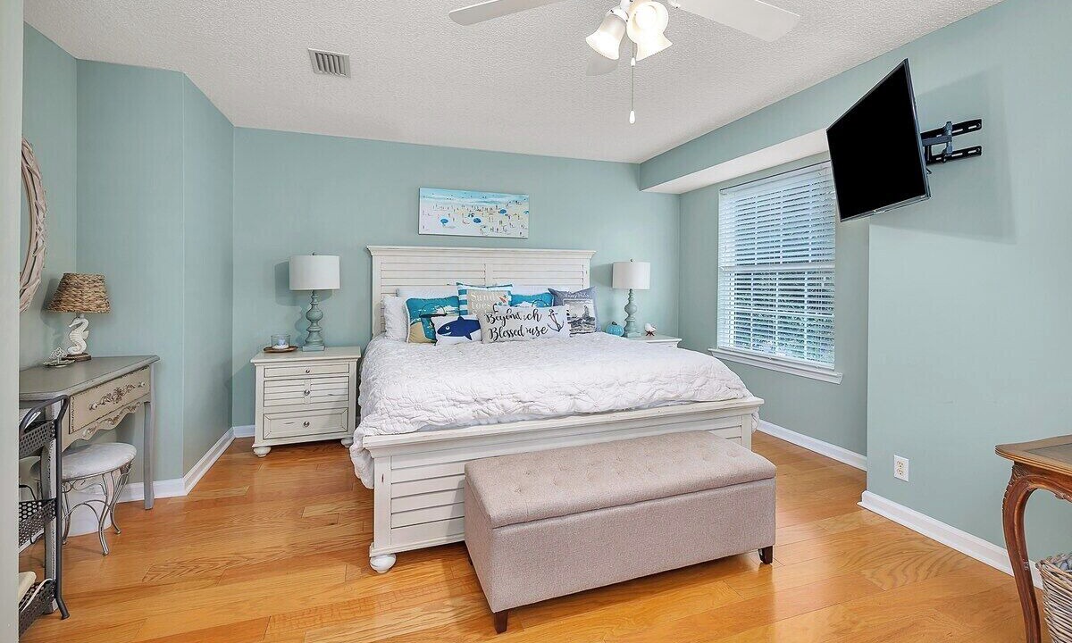 Photo of Bedroom in Demere Park