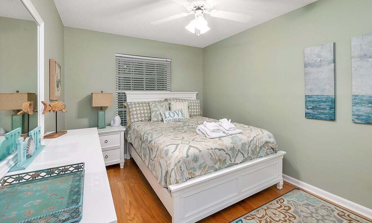 Photo of Bedroom in Demere Park