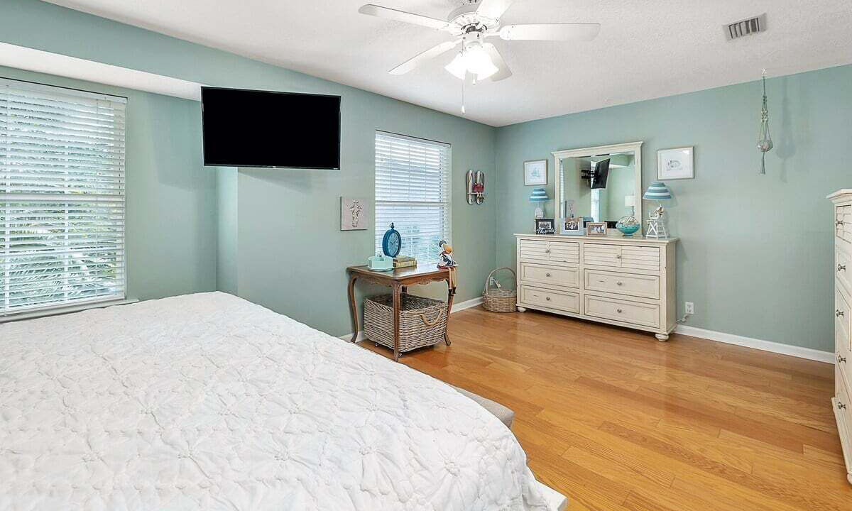 Photo of Bedroom in Demere Park