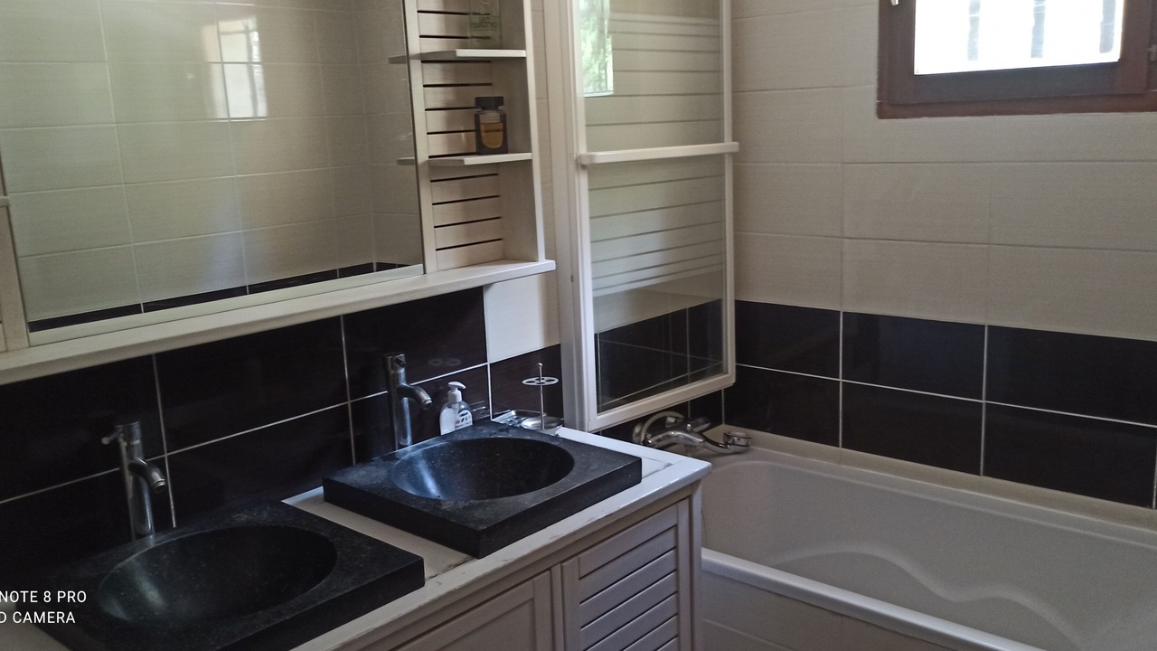 Photo of Bathroom in Rians