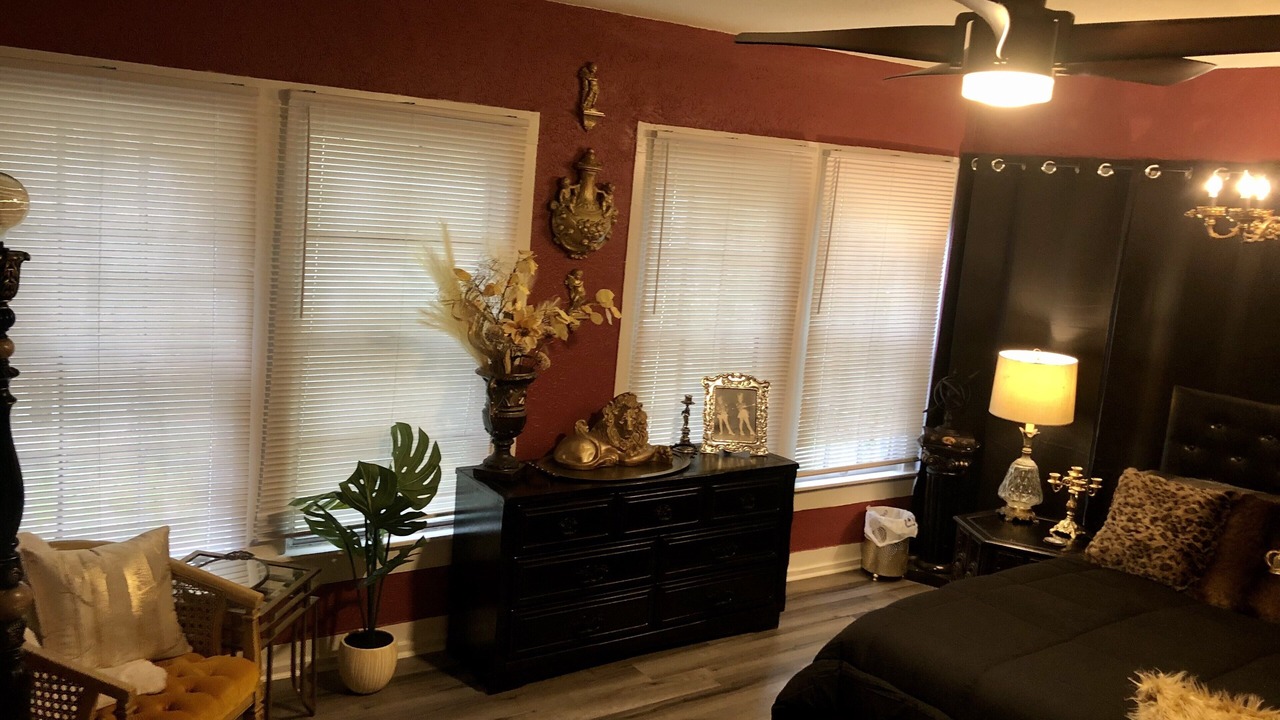 Photo of Livingroom in Cleburne