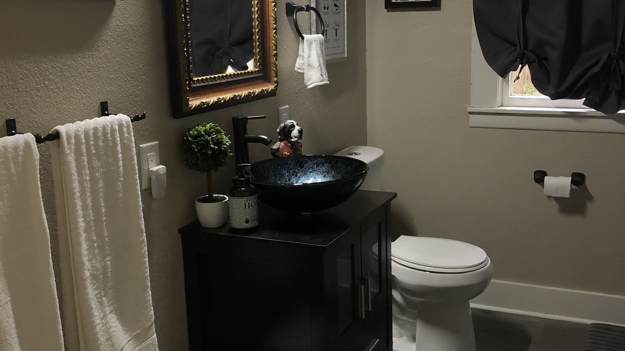 Photo of Bathroom in Cleburne