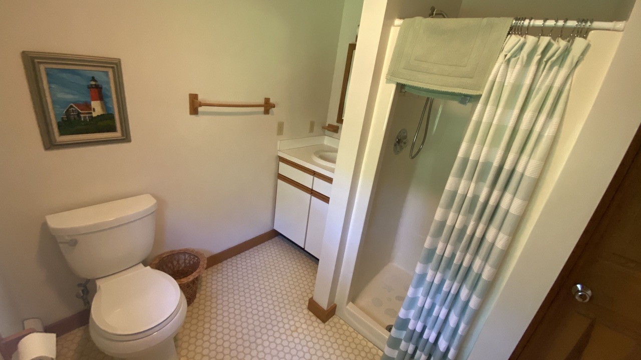 Photo of Bathroom in East Orleans