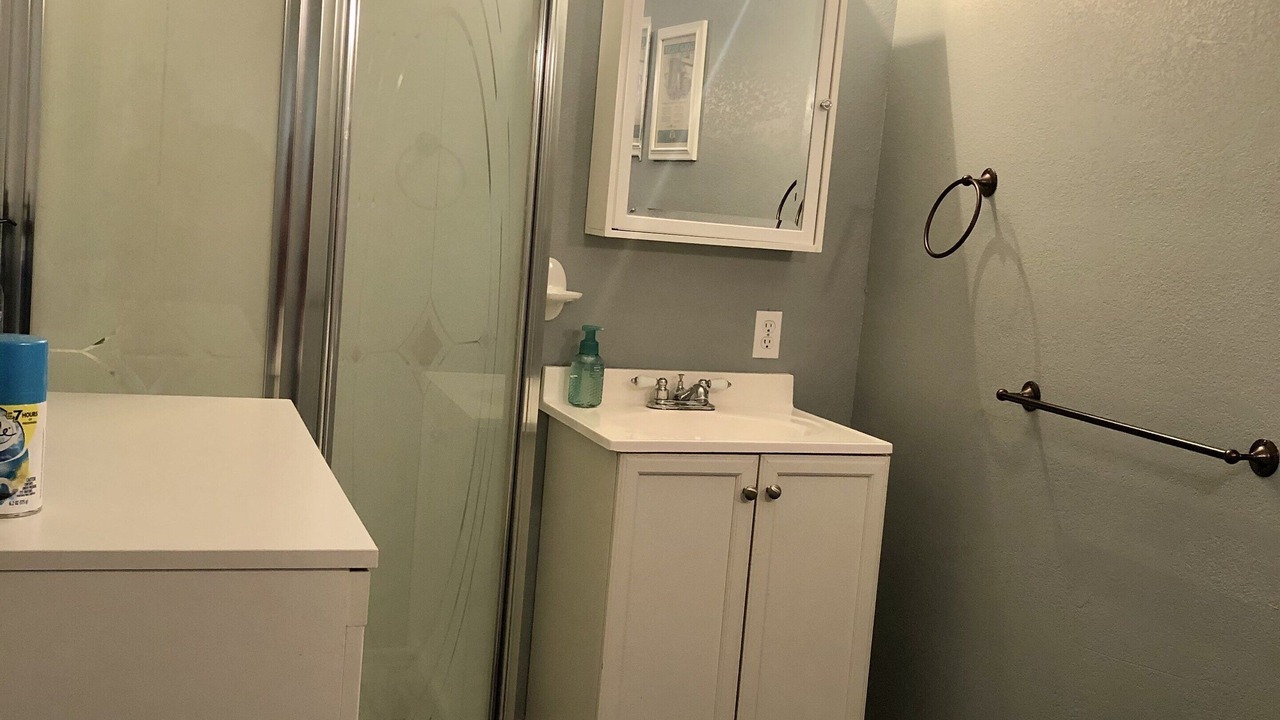 Photo of Bathroom in Broaddus