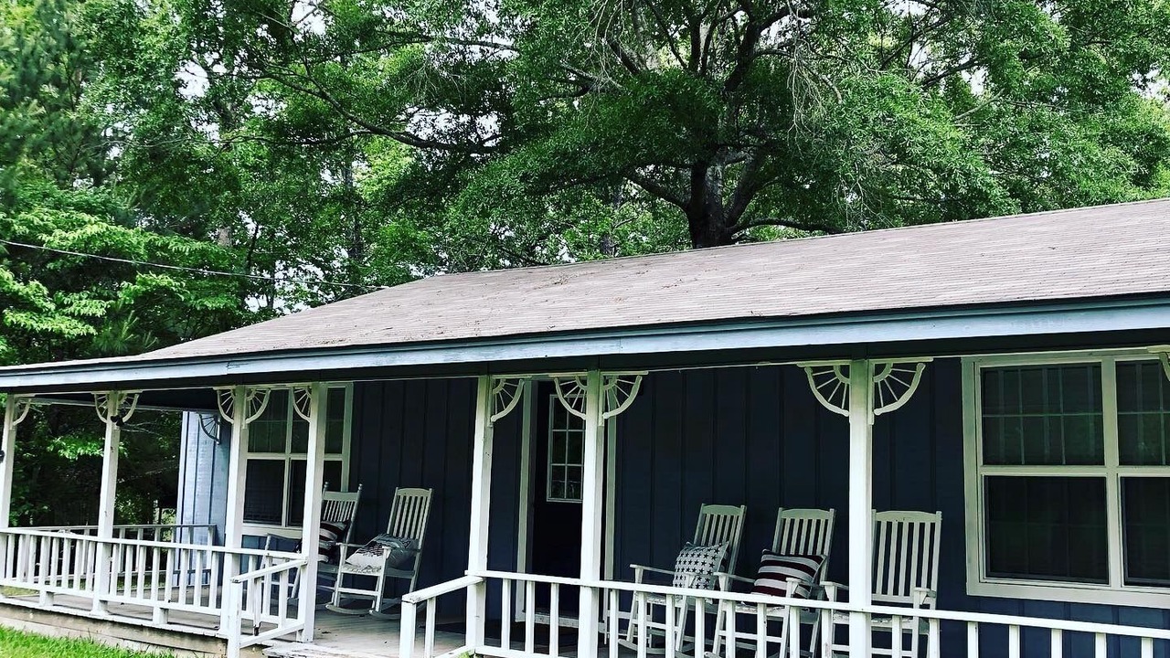 Photo of Outdoor in Broaddus