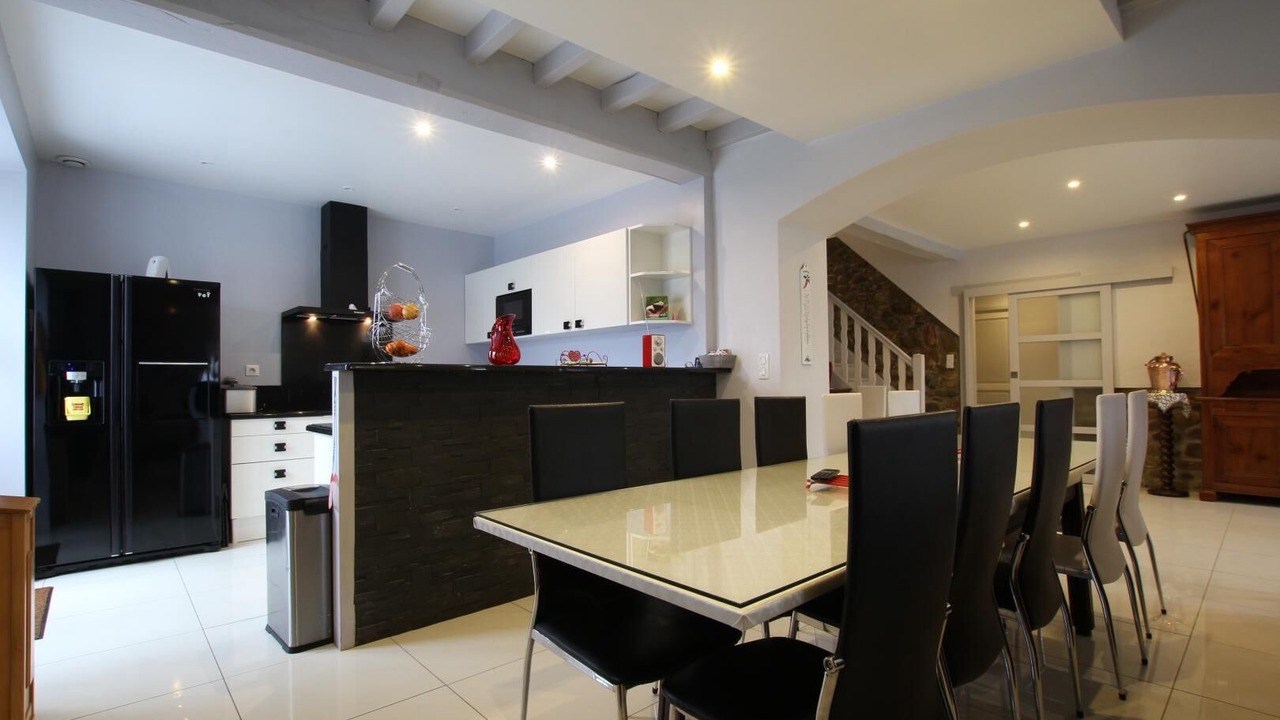 Photo of Others in Mendive