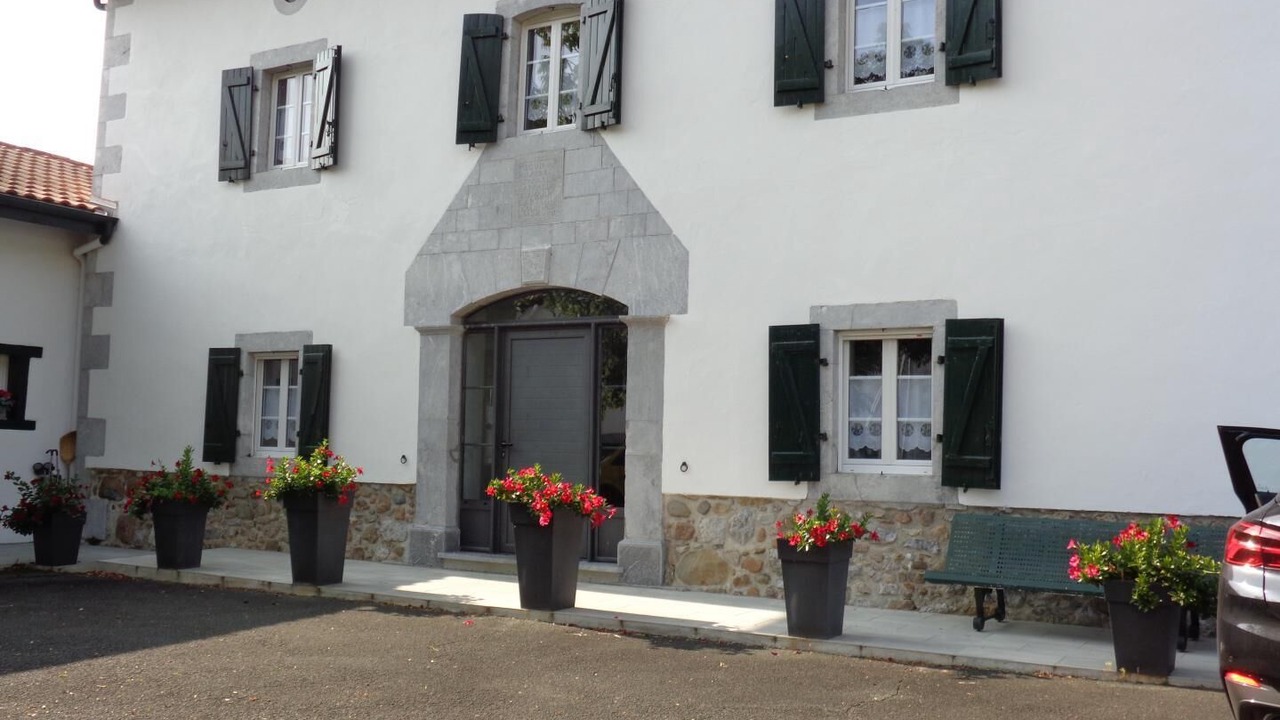 Photo of Outdoor in Mendive