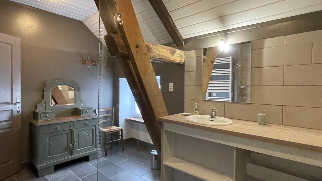 Photo of Bathroom in Jurancon