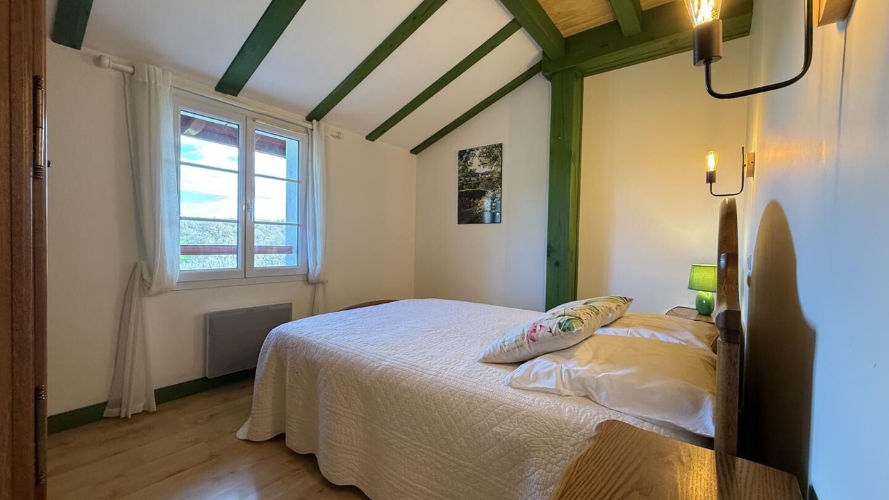 Photo of Bedroom in Sare