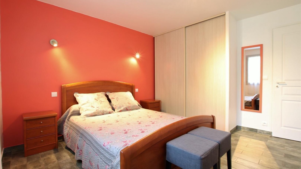 Photo of Bedroom in Sare