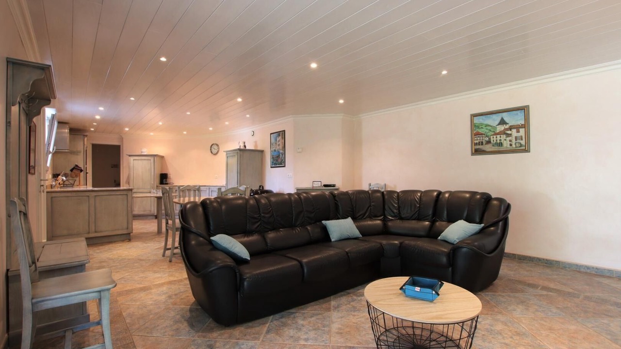 Photo of Livingroom in Sare