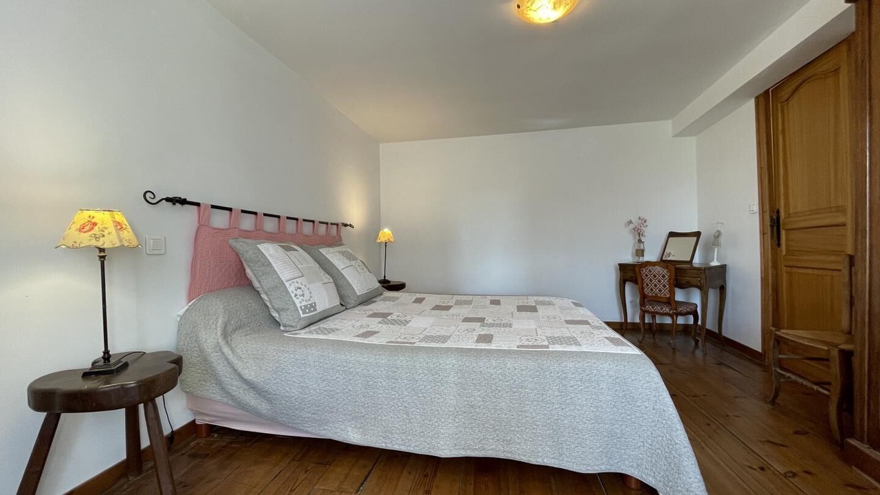 Photo of Bedroom in Viellesegure