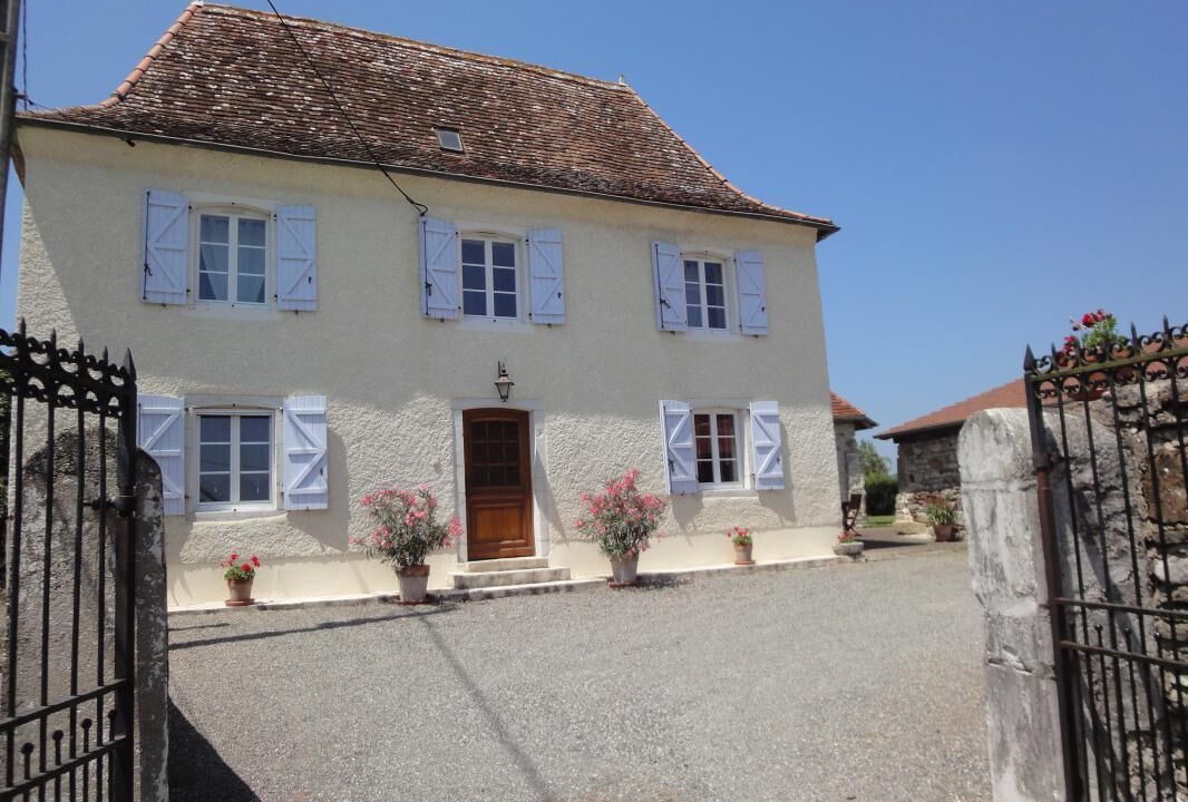 Photo of Outdoor in Viellesegure