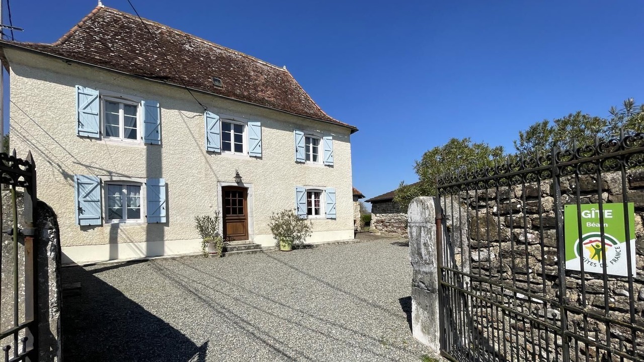 Photo of Outdoor in Viellesegure