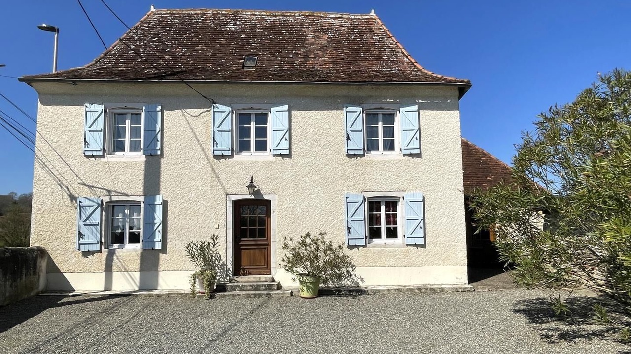 Photo of Outdoor in Viellesegure