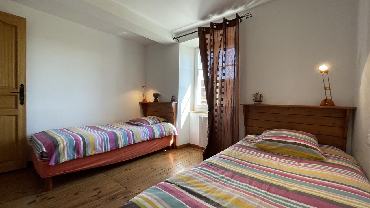 Photo of Bedroom in Viellesegure