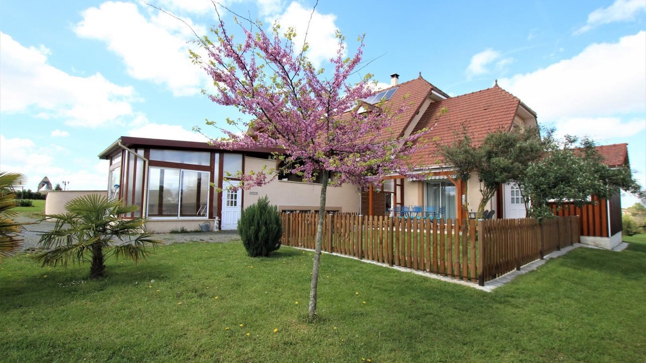 Photo of Outdoor in Lespourcy