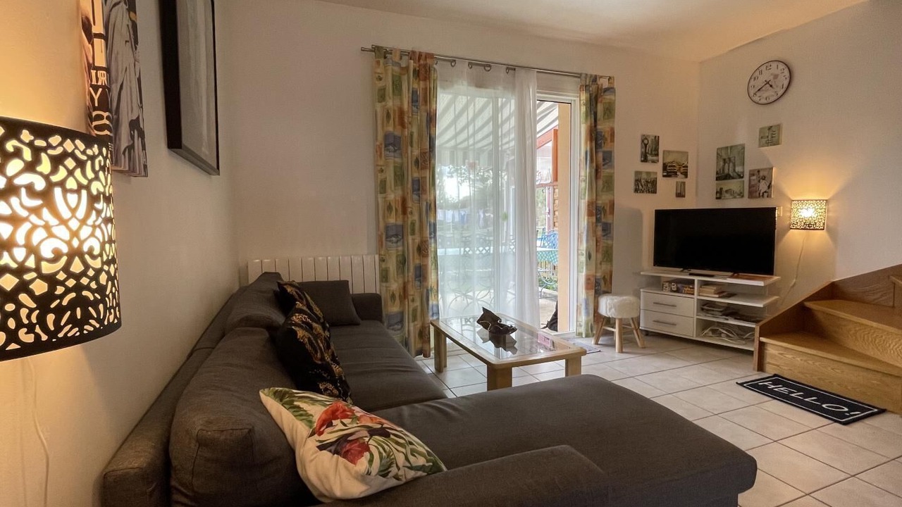 Photo of Livingroom in Lespourcy