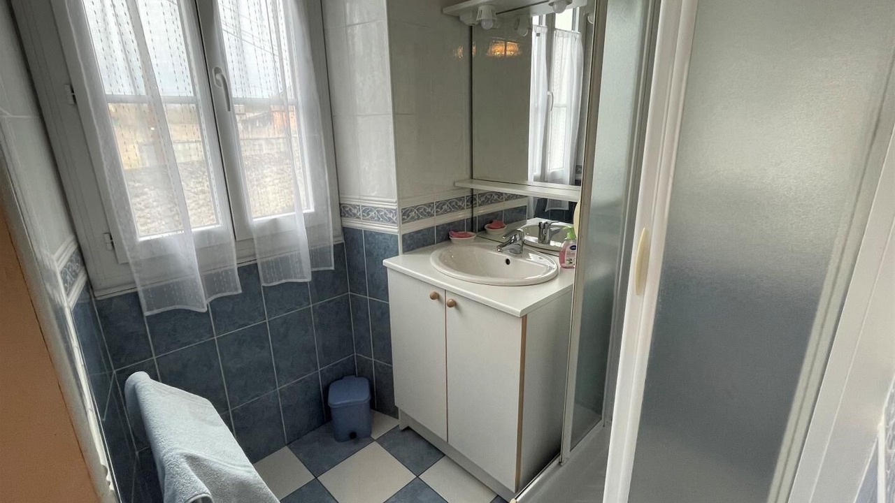 Photo of Bathroom in Riupeyrous