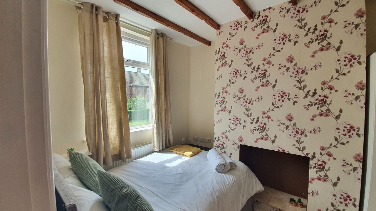 Photo of Bedroom in Alsagers Bank