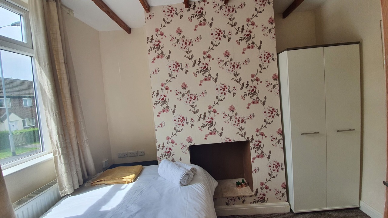 Photo of Bedroom in Alsagers Bank