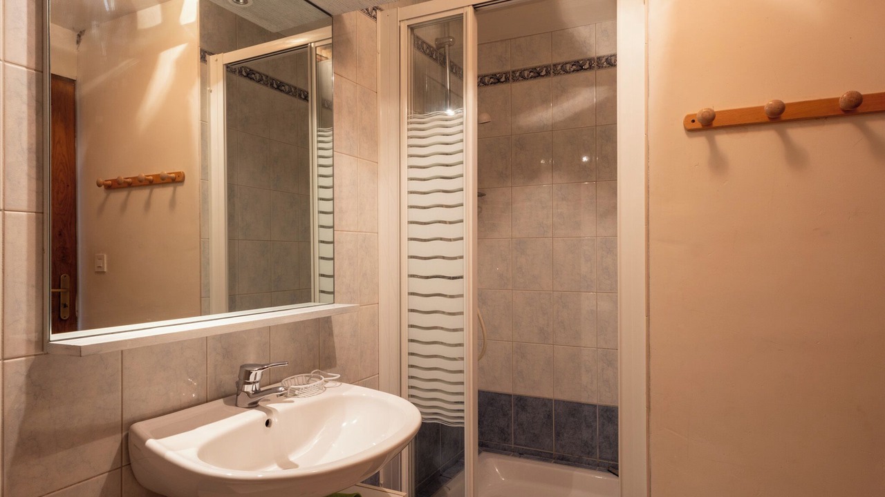 Photo of Bathroom in Corseul