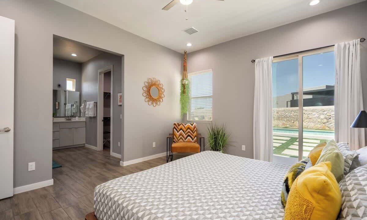 Photo of Bedroom in Biggs Field
