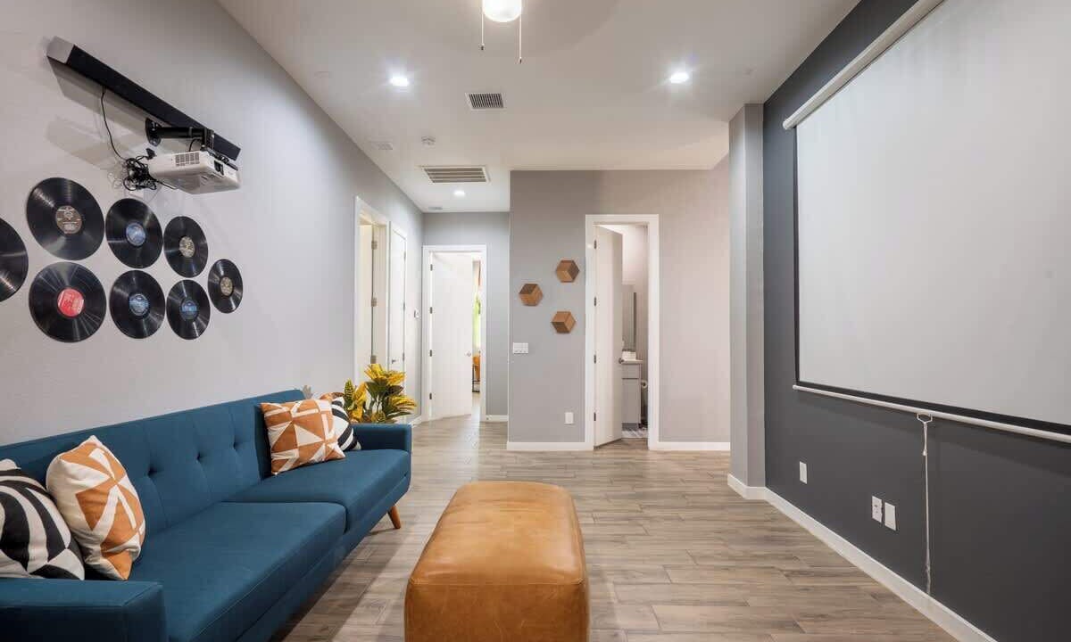 Photo of Livingroom in Biggs Field
