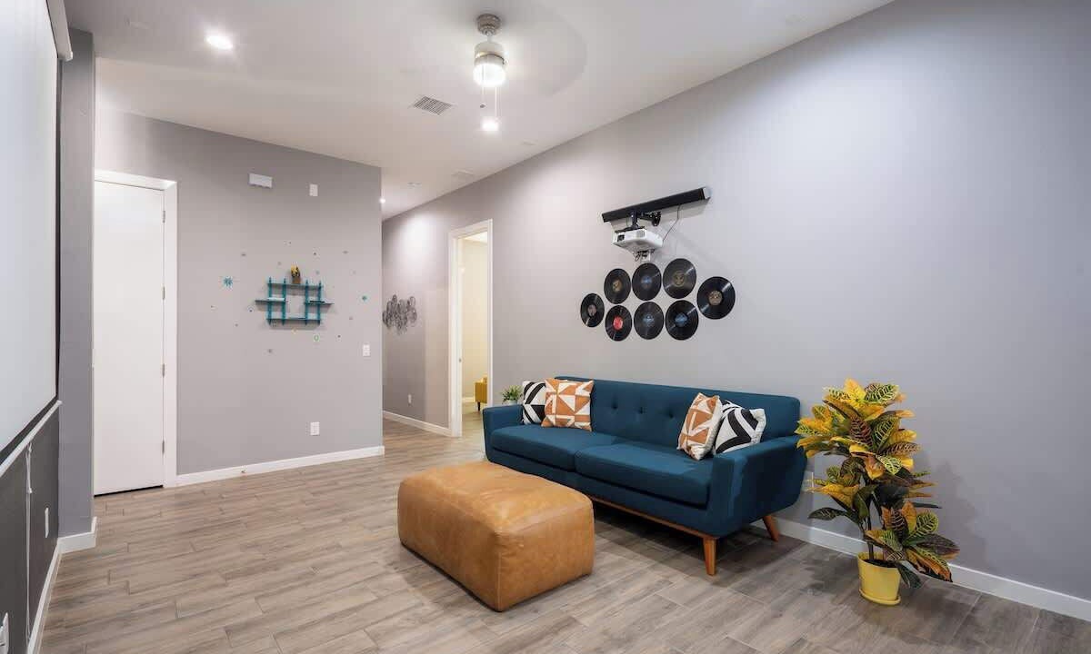 Photo of Livingroom in Biggs Field